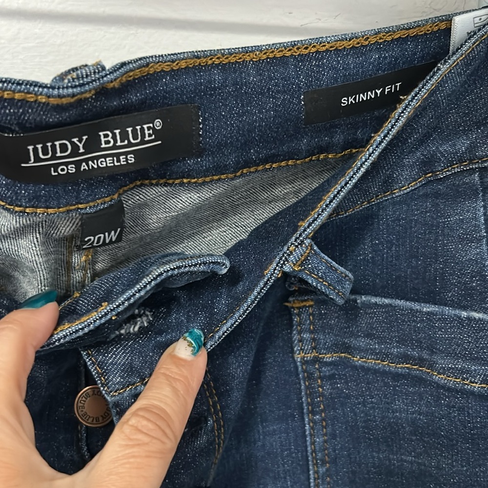 Judy Blue Manchester High Waisted Button Fly Skinny Jeans - Picture 8 of 9